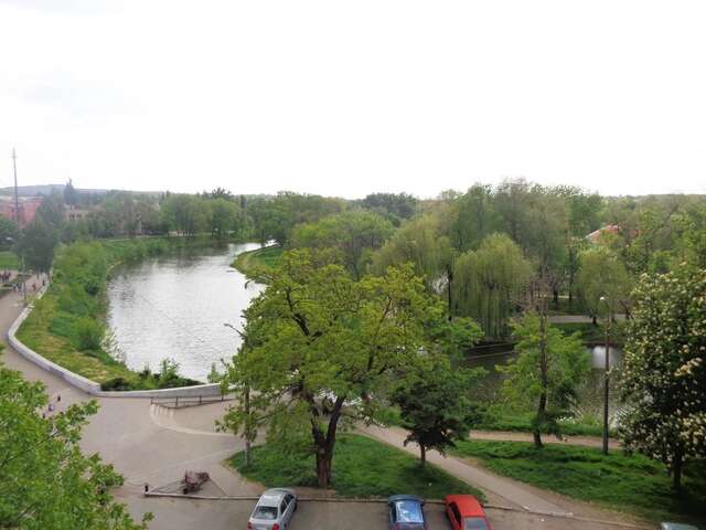 Апартаменты Староярмаркова с видом на парк и реку Кривой Рог-13
